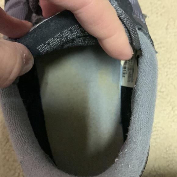 Nike sneakers - Picture 8 of 11